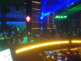 Ночной клуб Ally Bar Анталия фото №3